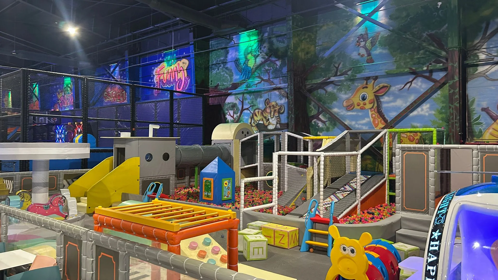 Toddler Arena — fotografie 3
